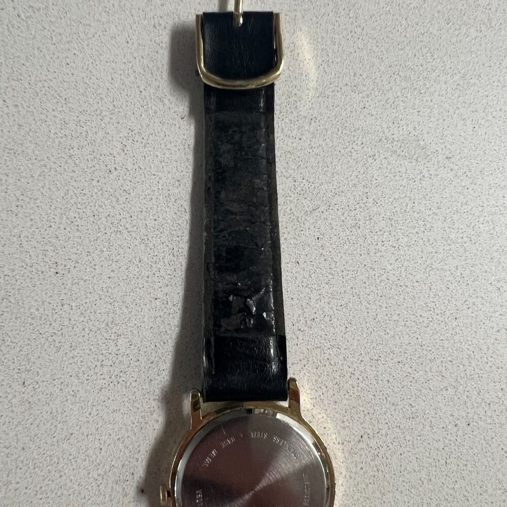 Vintage Disney Mickey Mouse Lorus Quartz Watch - Picture 2 of 12